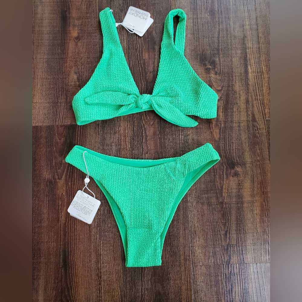 Monday bikini set